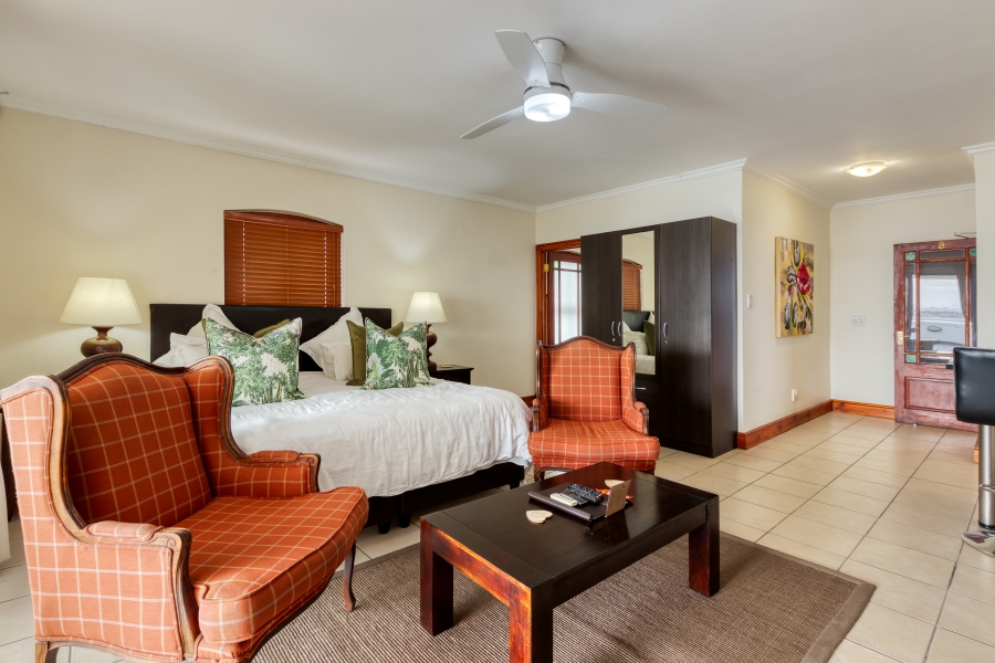8 Bedroom Property for Sale in Gordons Bay Village Western Cape